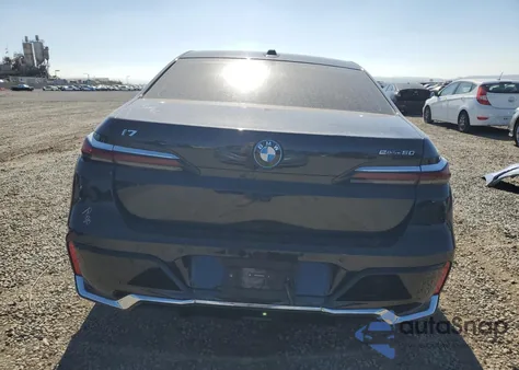 2024 BMW I7 Edrive50 z USA, uszkodzony, nr VIN WBY43EJ03RCR79740